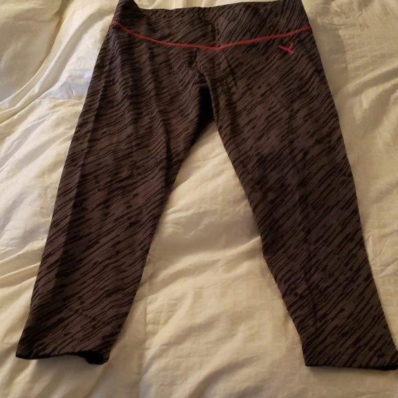 Puma Pants - Puma yoga capris XL but they are more like a small/med